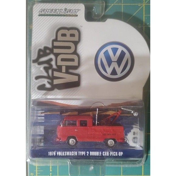 Greenlight 1976 Volkswagen Double Cab Pickup with Ladder - Picture 1 of 2